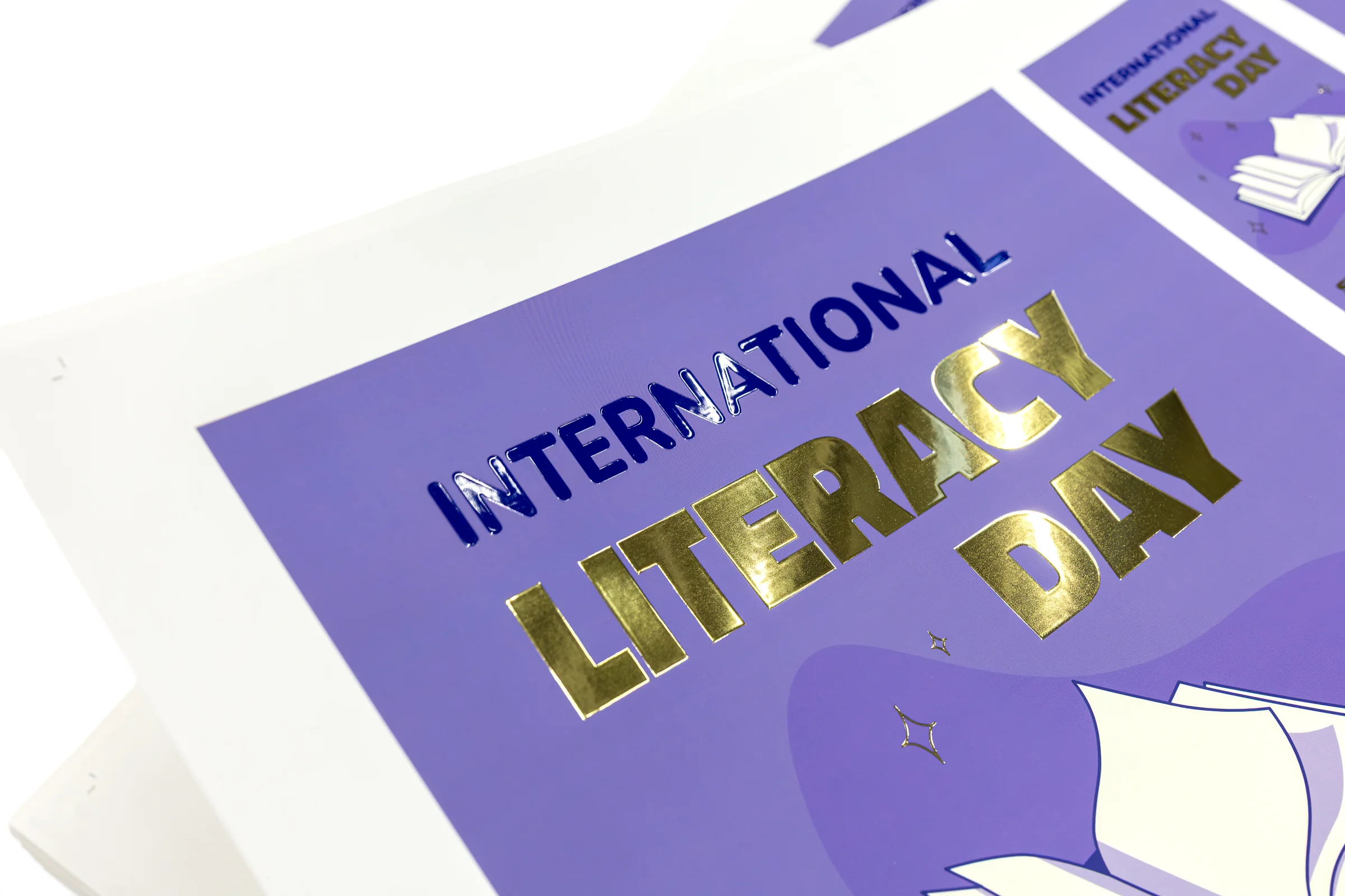 Arkusze plano Premium - złote napisy + lakier wybiórczy UV