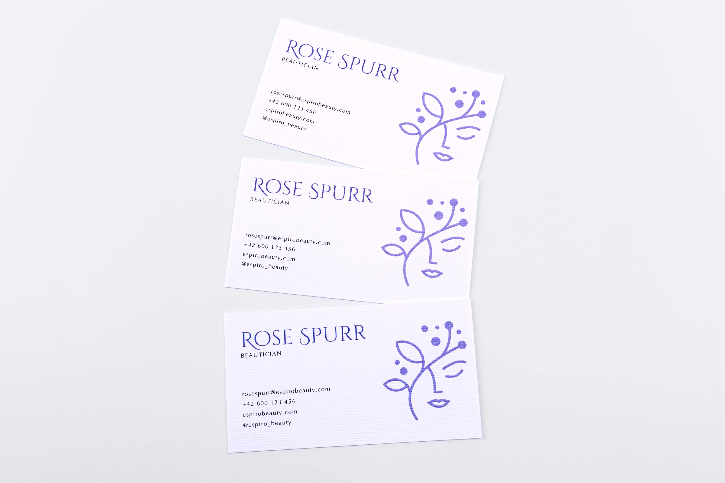 Wizytówki na papierze ozdobnym