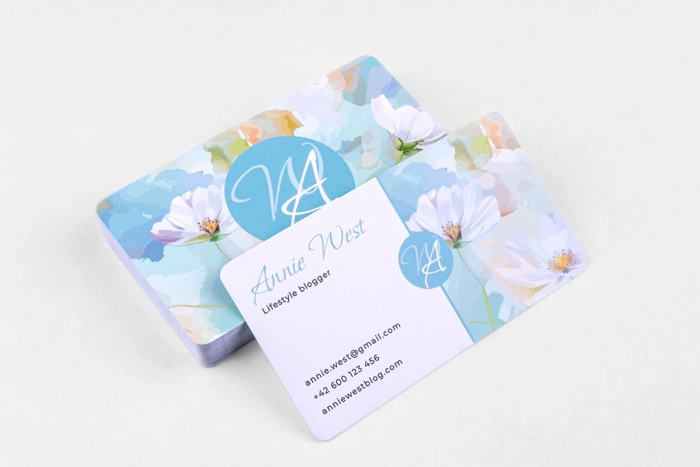 Wizytówki z zaokrąglonymi rogami